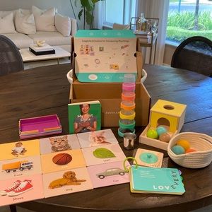 LOVEVERY “The Inspector” complete play kit, ages 7-8 months. NO MISSING PIECES!